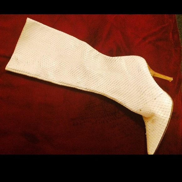 White Snake Print Boots - Picture 2 of 4